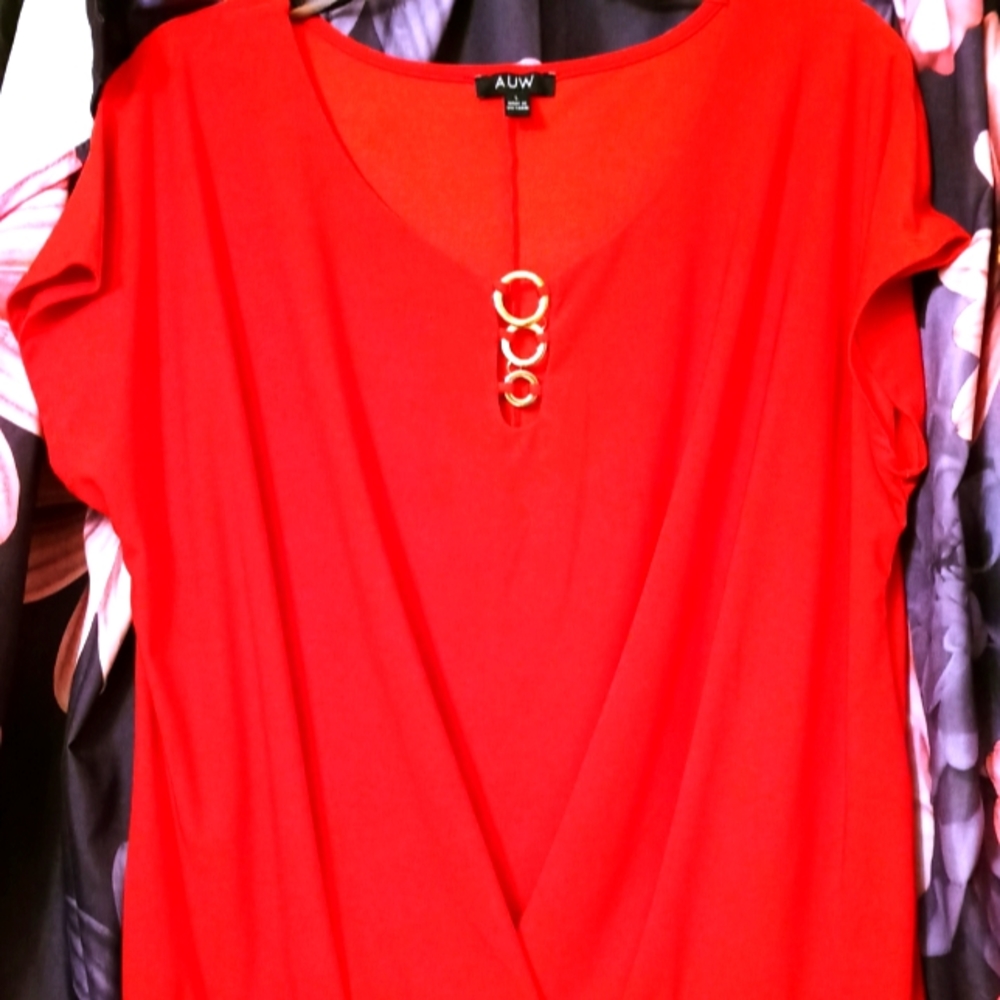 Womens short sleeve blouse by AUW size Large